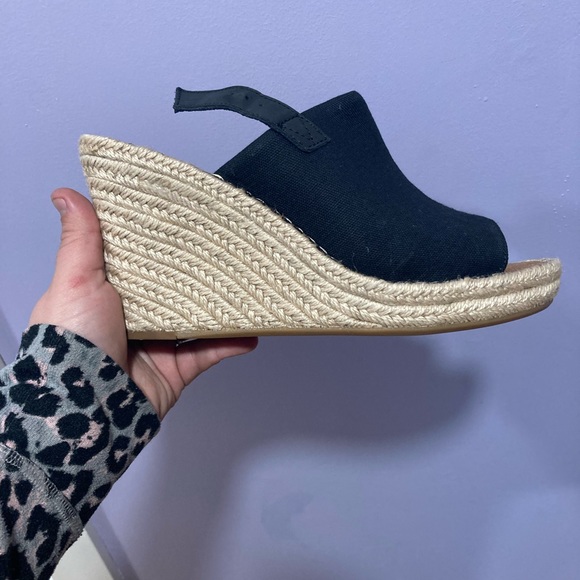 Tom’s wedges - Picture 2 of 4